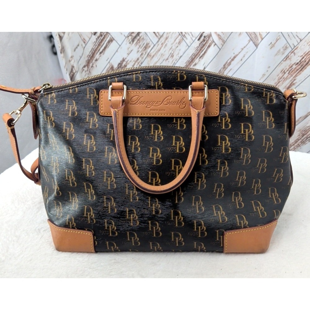 Dooney & Bourke 1975 Signature Vanessa Tote Bag‎